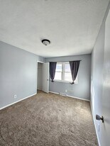 3903 Oakshire Rd in Des Moines, IA - Building Photo