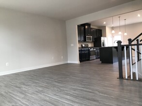 7817 Cove Point Dr in Manassas, VA - Building Photo - Building Photo
