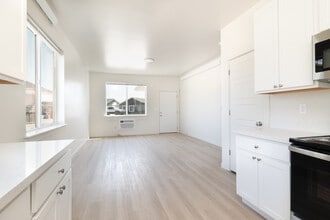 Twin Falls Harrison in Twin Falls, ID - Building Photo - Building Photo