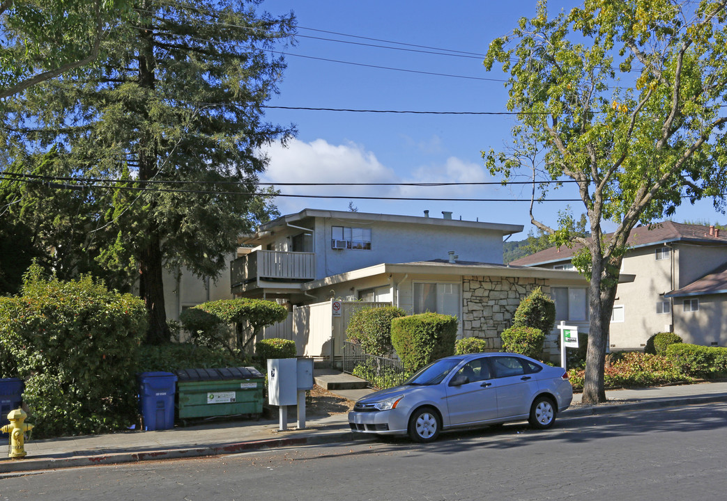 140 Towne Ter in Los Gatos, CA - Building Photo