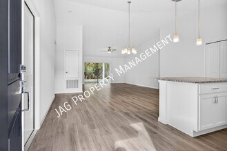 615 Chaloupe St SE in Palm Bay, FL - Building Photo - Building Photo