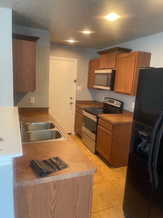 620 Northgap Dr in New Braunfels, TX - Building Photo - Building Photo