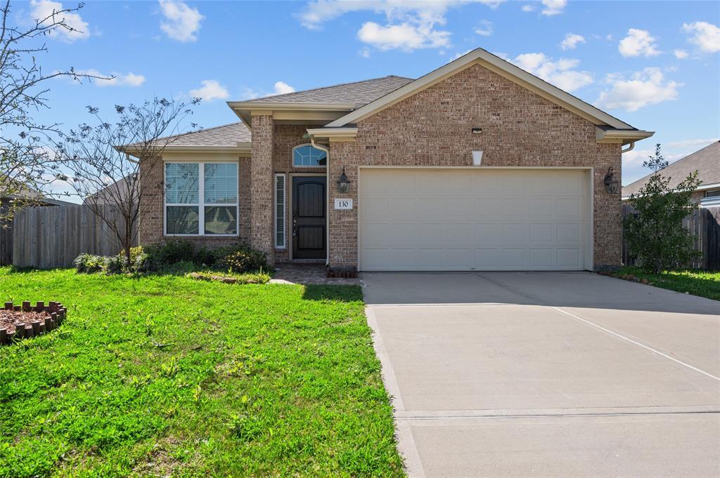 130 San Jacinto Dr in Baytown, TX - Building Photo