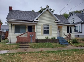 606 Main Ave