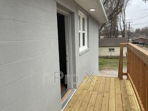 304 E Park St in Pittsburg, KS - Building Photo - Building Photo