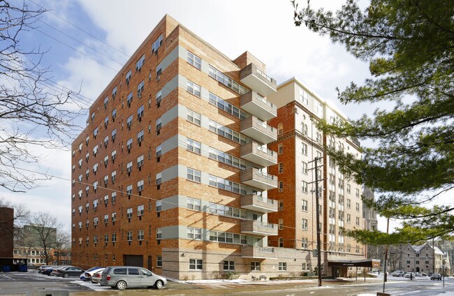 Dithridge Towers in Pittsburgh, PA - Foto de edificio - Building Photo