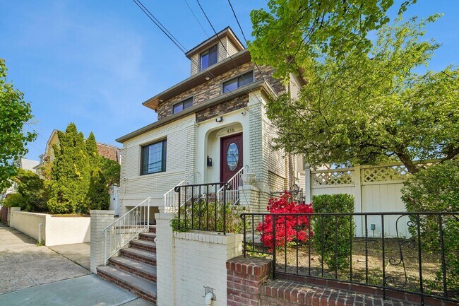 416 74th St in North Bergen, NJ - Building Photo - Building Photo
