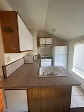 731 Lucas Ave, Unit Studio in Richmond, CA - Building Photo - Building Photo