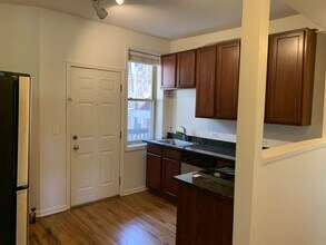 1943 W Chase Ave in Chicago, IL - Building Photo - Building Photo