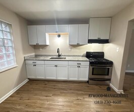 This beautifully updated 3-bedroom, 1.5-bath single-family home is ready for move-in! in Detroit, MI - Building Photo - Building Photo