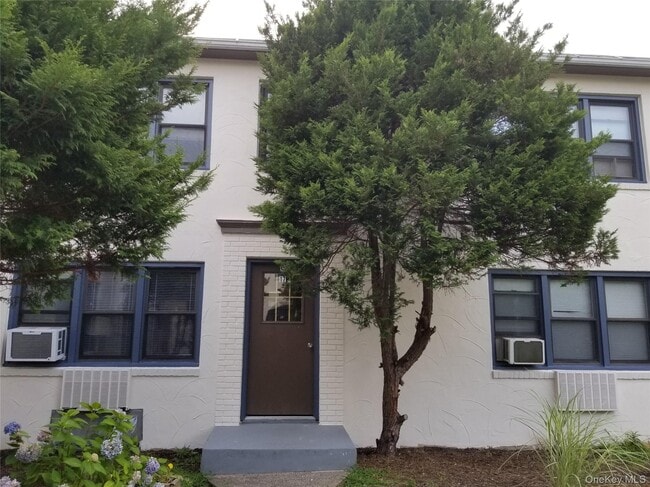 17 Cornelison Ave in Nyack, NY - Building Photo - Building Photo