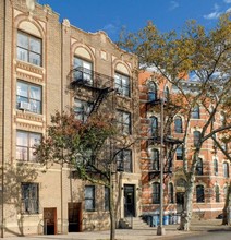 1613 Eastern Pky in Brooklyn, NY - Building Photo - Building Photo