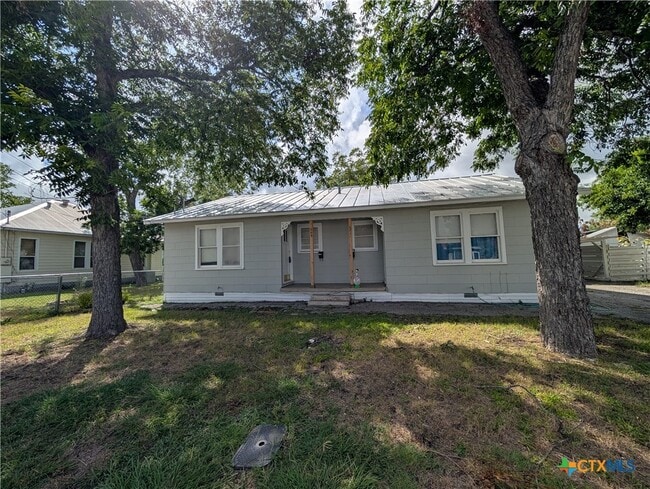 property at 669 Roosevelt St