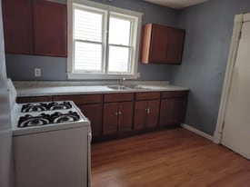 13 Grove Pl, Unit 13 GROVE PLACE APT 2 REAR in Schenectady, NY - Building Photo