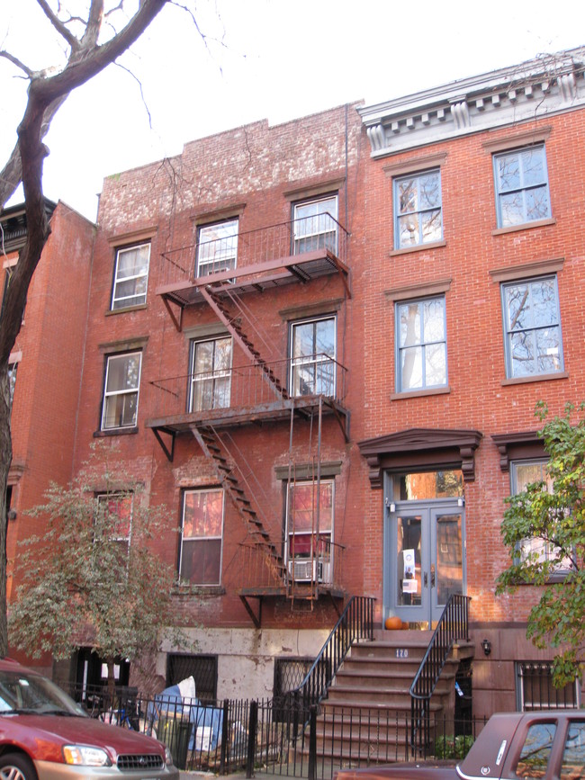 172 Bergen St in Brooklyn, NY - Foto de edificio - Building Photo