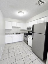 13714 N 20th St in Tampa, FL - Building Photo - Building Photo