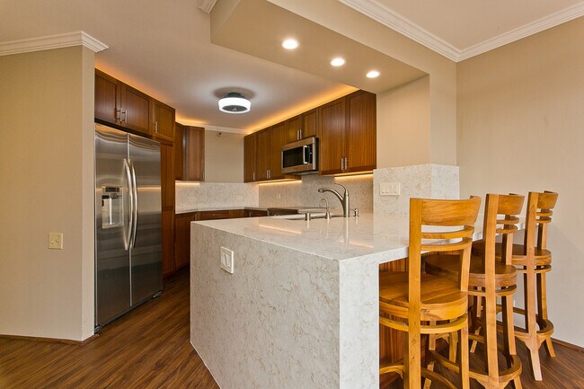 2101 Nuuanu Ave in Honolulu, HI - Building Photo - Building Photo