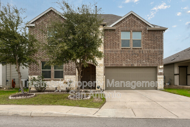 5519 Burr Bluff in San Antonio, TX - Foto de edificio - Building Photo