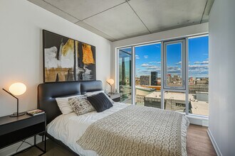 Primeira Apartments in Montréal, QC - Building Photo - Building Photo