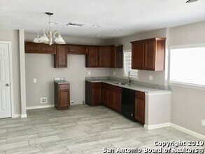 11618 FM1957 in San Antonio, TX - Foto de edificio - Building Photo