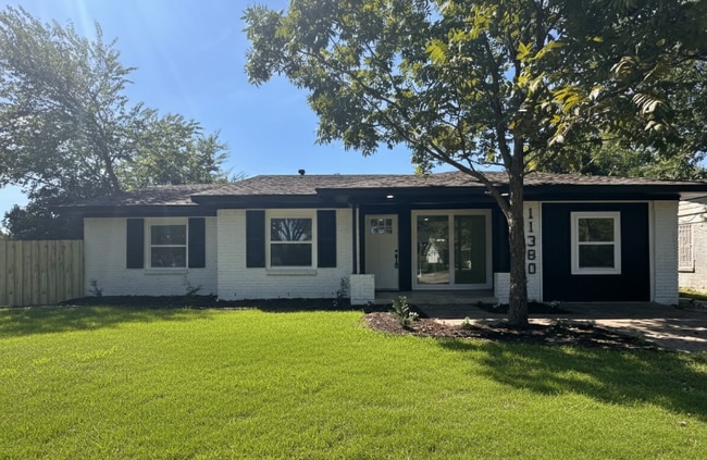 property at 11380 Lanewood Cir