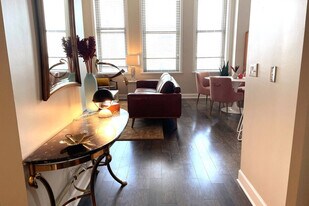 272 E Main St in Rochester, NY - Building Photo