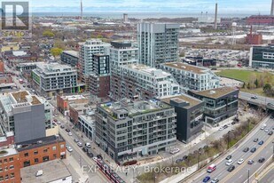 25 Baseball Pl in Toronto, ON - Building Photo