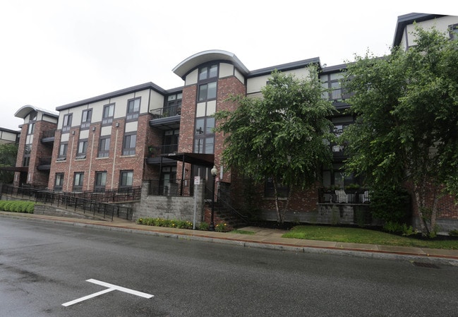 20 South Avenue Condominiums in Natick, MA - Foto de edificio - Building Photo