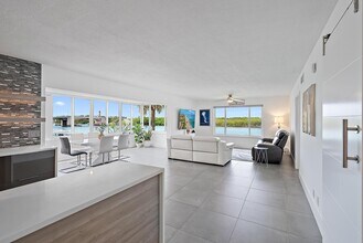 325 S Beach Rd in Jupiter, FL - Building Photo - Building Photo