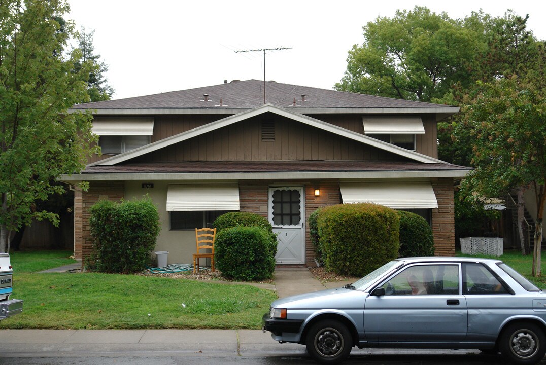 904 Dornajo Way in Sacramento, CA - Building Photo