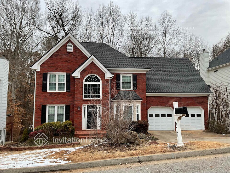 675 River Overlook Dr NW in Lawrenceville, GA - Building Photo