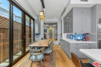 106 Dudley Ave in Los Angeles, CA - Building Photo - Building Photo