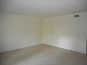 3818 Country Club Rd in Winston-Salem, NC - Building Photo - Building Photo