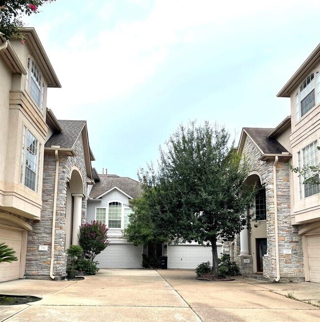 256 Westcott St in Houston, TX - Building Photo - Building Photo