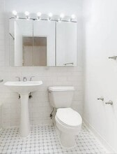 Washington Street, Unit 3T in New York, NY - Building Photo - Building Photo