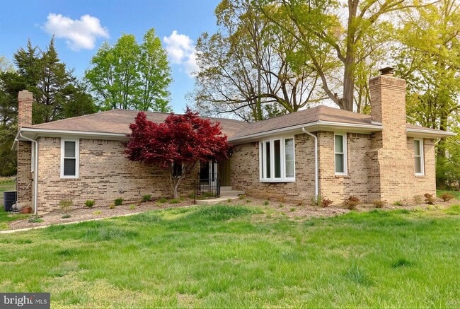 property at 1200 E Patuxent Dr