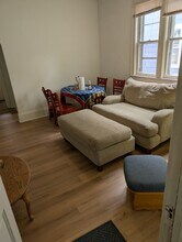 1927 E Newberry Blvd, Unit 1927a E Newberry Blvd in Milwaukee, WI - Building Photo - Building Photo