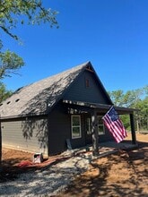 10733 Shady Oaks Dr in Bridgeport, TX - Building Photo - Building Photo