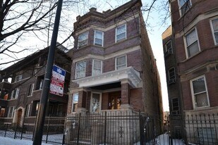 4118 N Ashland Ave, Unit M01H in Chicago, IL - Building Photo