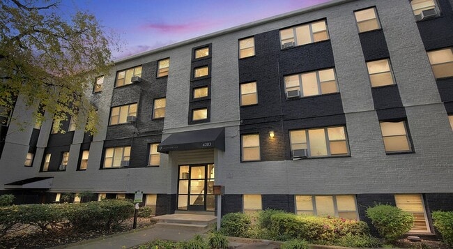 Courtyard Park in Hyattsville, MD - Building Photo - Building Photo