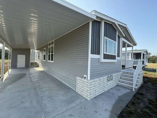 3518 Campari Dr in Ellenton, FL - Building Photo - Building Photo