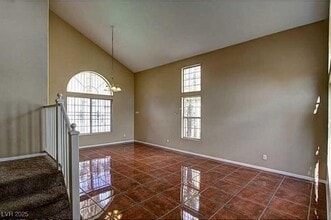 5115 Blossom Ave in Las Vegas, NV - Building Photo - Building Photo