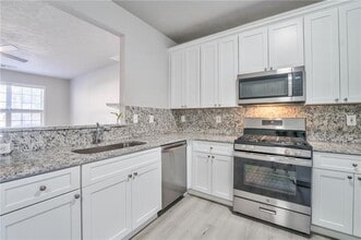 3844 Berkeley Crossing in Duluth, GA - Building Photo - Building Photo