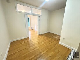 East 12th Street, Unit 25 in New York, NY - Building Photo