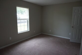 2089 Walnut St in White Pine, TN - Foto de edificio - Building Photo