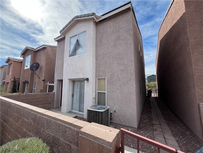 4100 Rocky Beach Dr in Las Vegas, NV - Building Photo - Building Photo