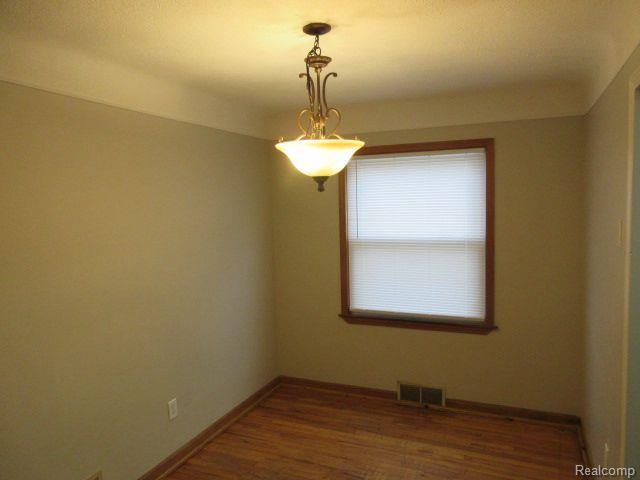 20404 Wakenden St in Redford, MI - Building Photo - Building Photo