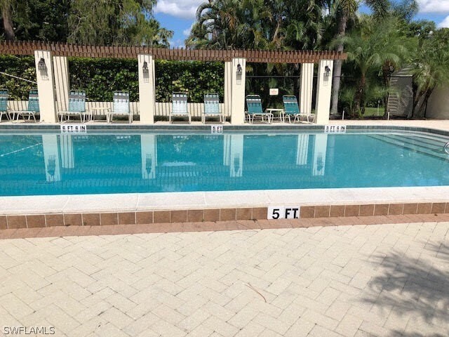 1045 Pine Isle Ln in Naples, FL - Building Photo - Building Photo