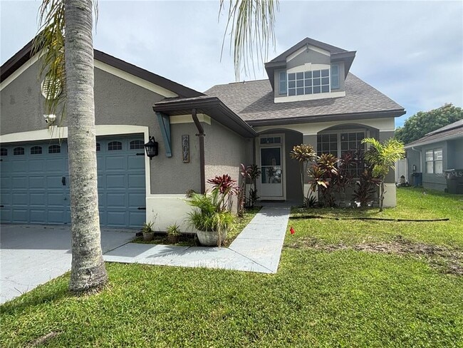 304 Tavernier Dr in Oldsmar, FL - Building Photo - Building Photo