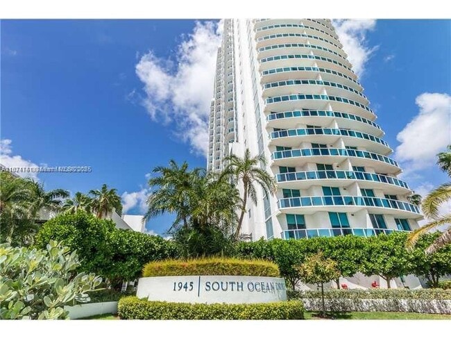 1945 S Ocean Dr, Unit 603 in Hallandale Beach, FL - Foto de edificio - Building Photo